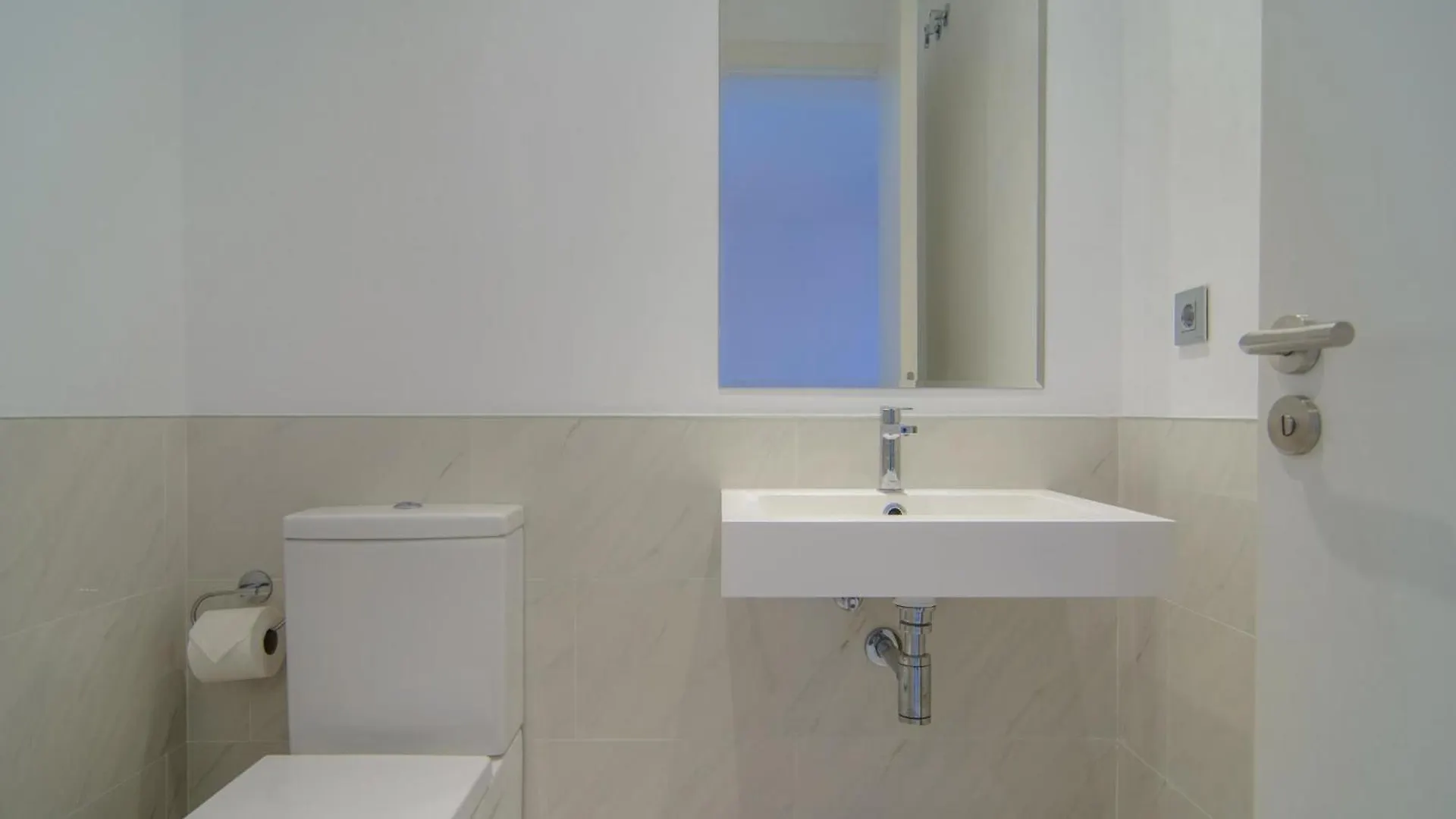 Brand New Apartment In Belaire, Pools, Garden Estepona