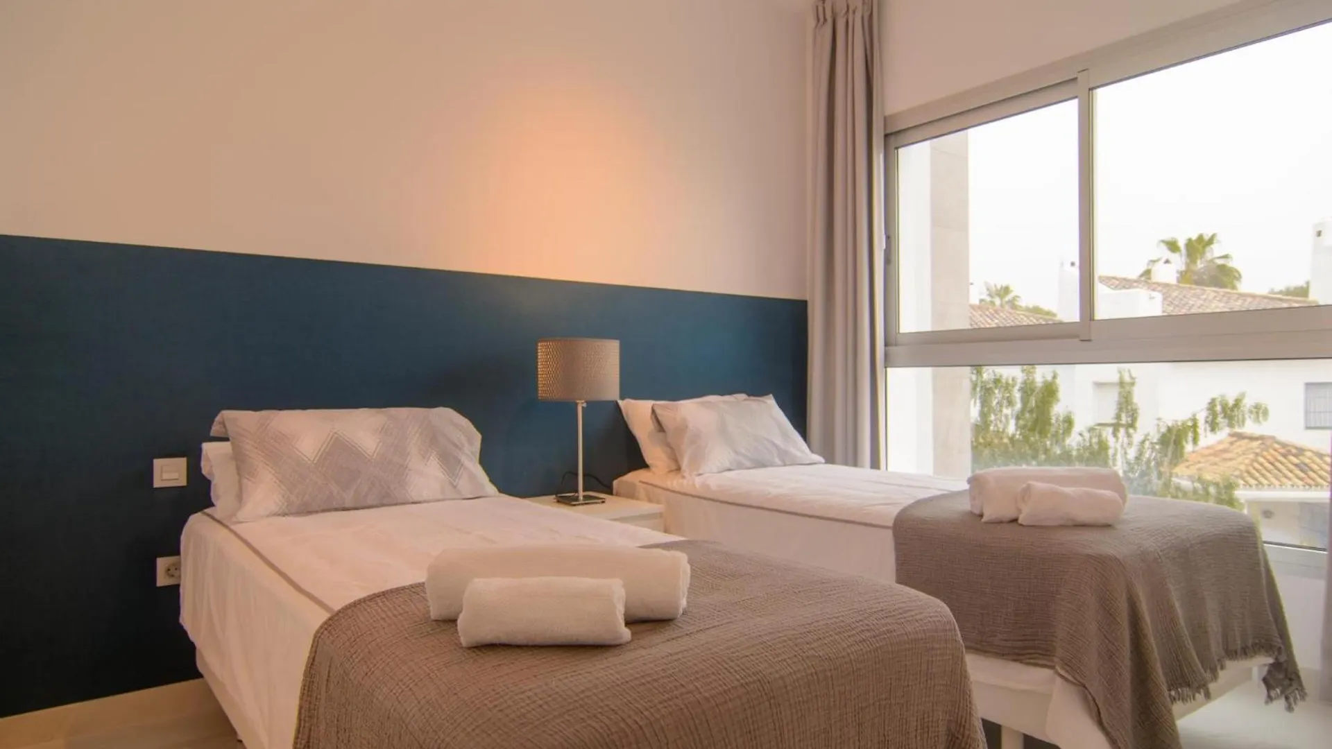 Brand New Apartment In Belaire, Pools, Garden Estepona