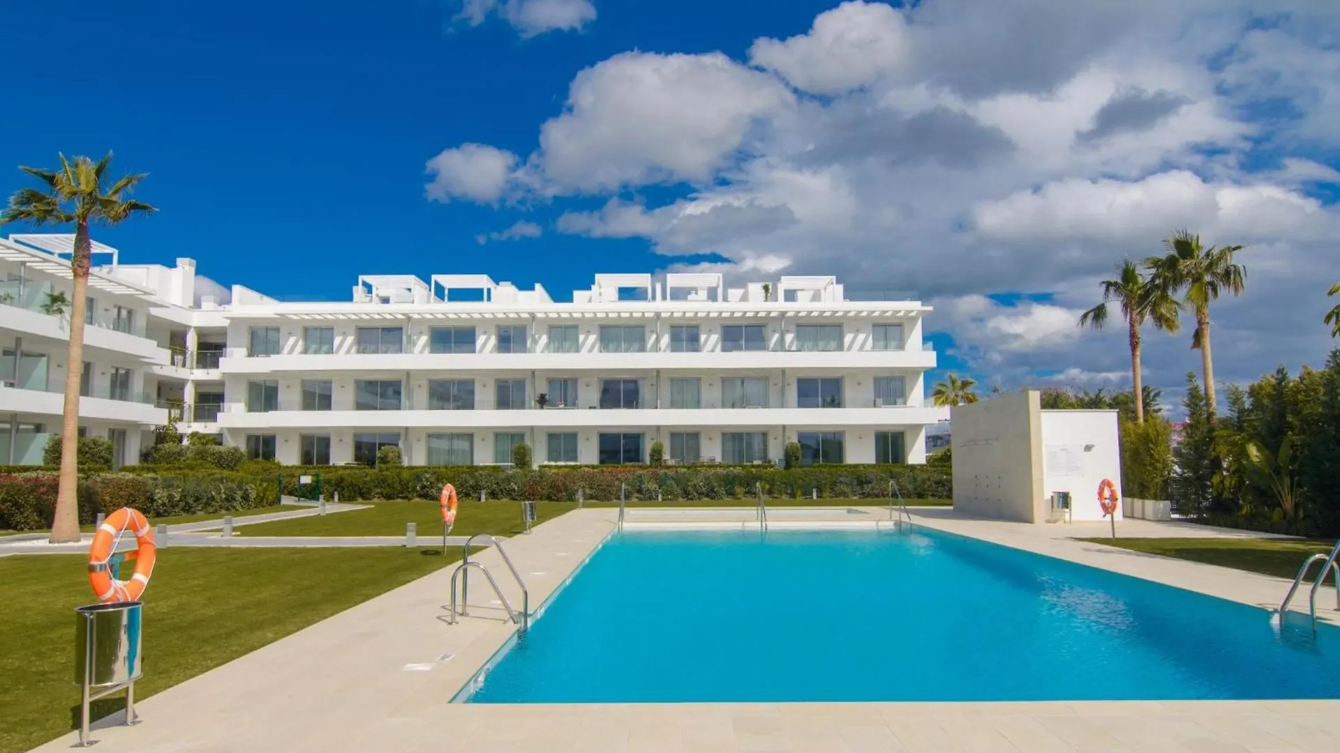 Brand New Apartment In Belaire, Pools, Garden Estepona 0*,